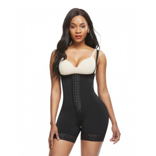 This high quality waist shapewear for women has a defined enhancement effect to help you trim your waist, make your thighs slimmer, lift your buttocks, and compress your belly. Targeted control can help you reshape your curves and keep a beautiful hourglass figure all the time.